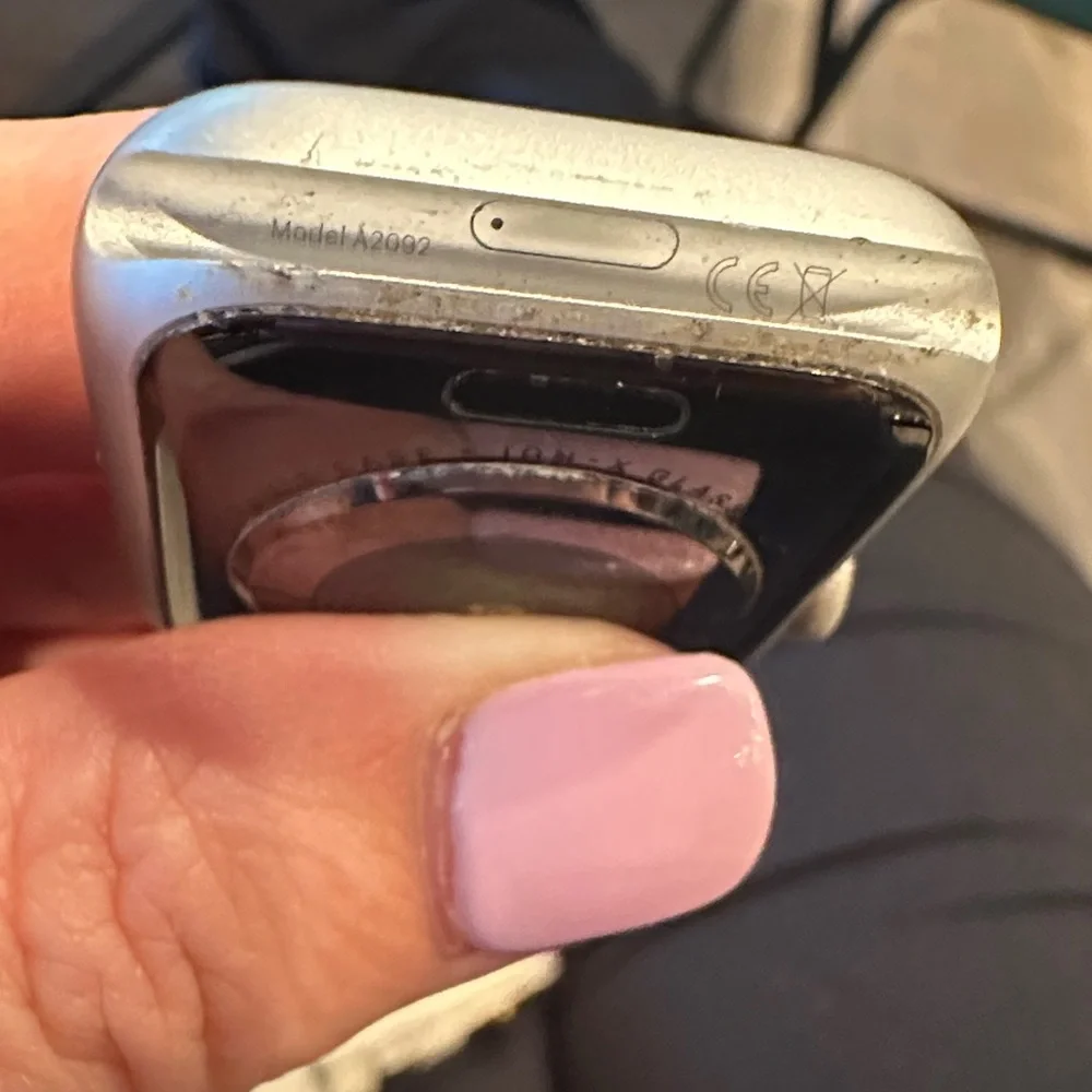 Apple Watch Series 5 ,40mm, multiple wristbands, face covers and watch band case